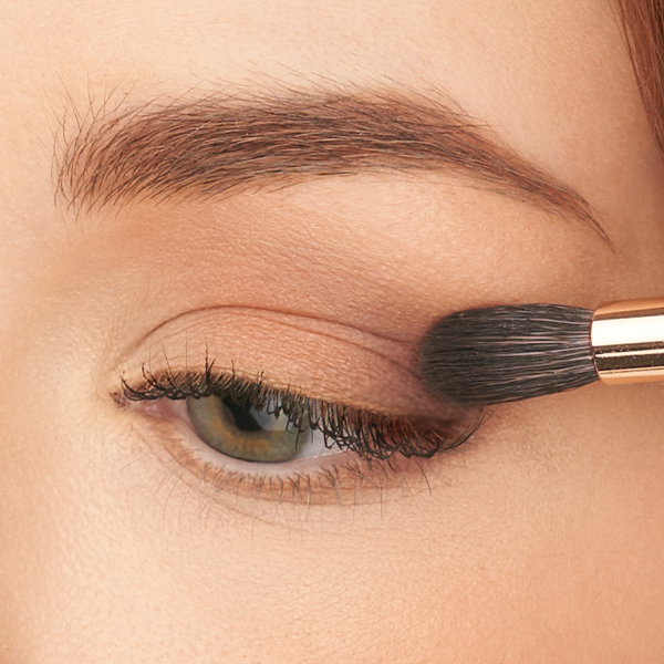How to Apply Eyeshadow (By the Numbers)