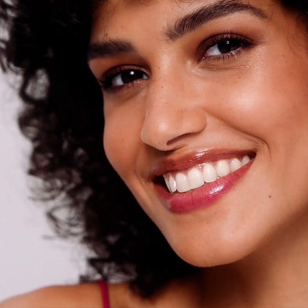 How to Apply HydroPure Hyaluronic Lip Gloss